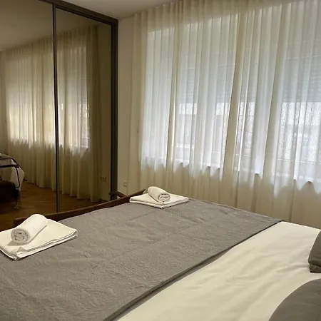 Lägenhet Emily At Center *