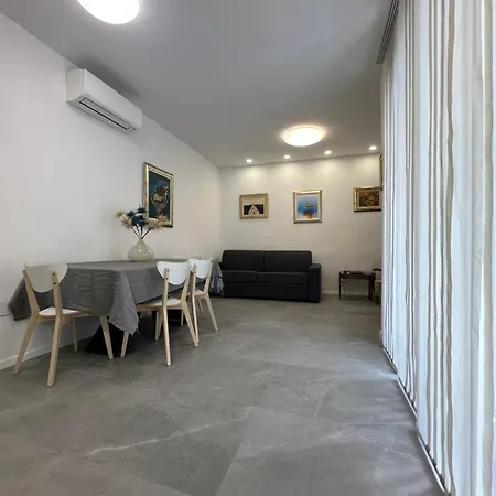 Emily At Center * Split